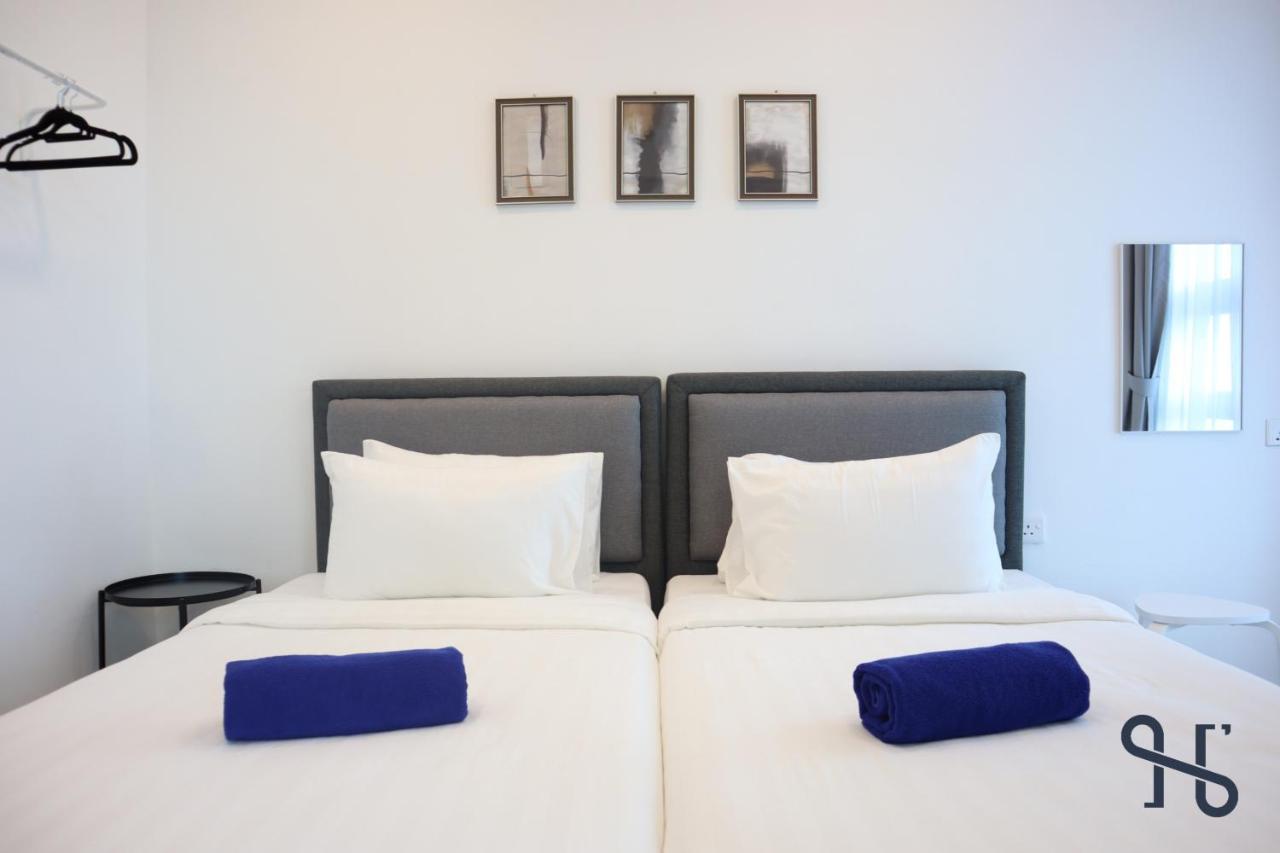 Homesuite' Home At Jesselton Quay โกตาคินาบาลู ภายนอก รูปภาพ